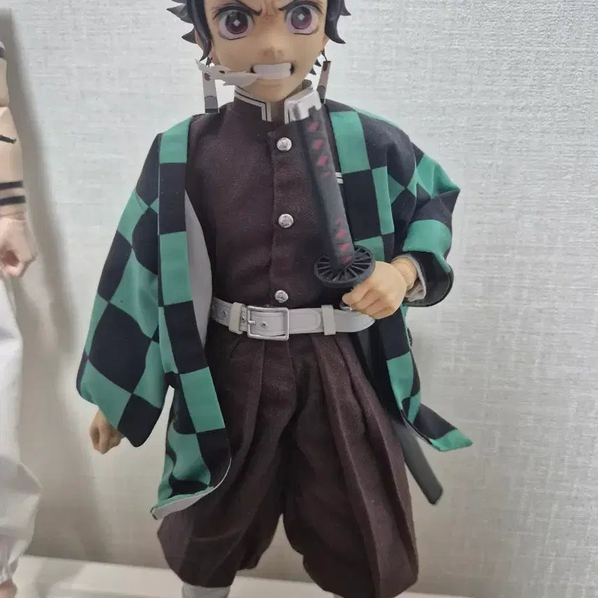 [BUNJANG] Threezero Demon Slayer Tanjiro 1/6 Scale Figure / 이번달 말까지)쓰리제로 귀멸의 칼날 탄지로