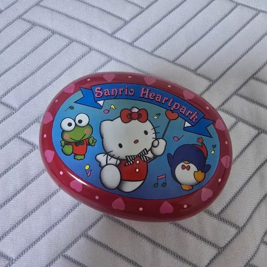 [BUNJANG] Sanrio Classic Hello Kitty Heart Park Tin Case / 산리오 고전키티 하트파크 틴케이스