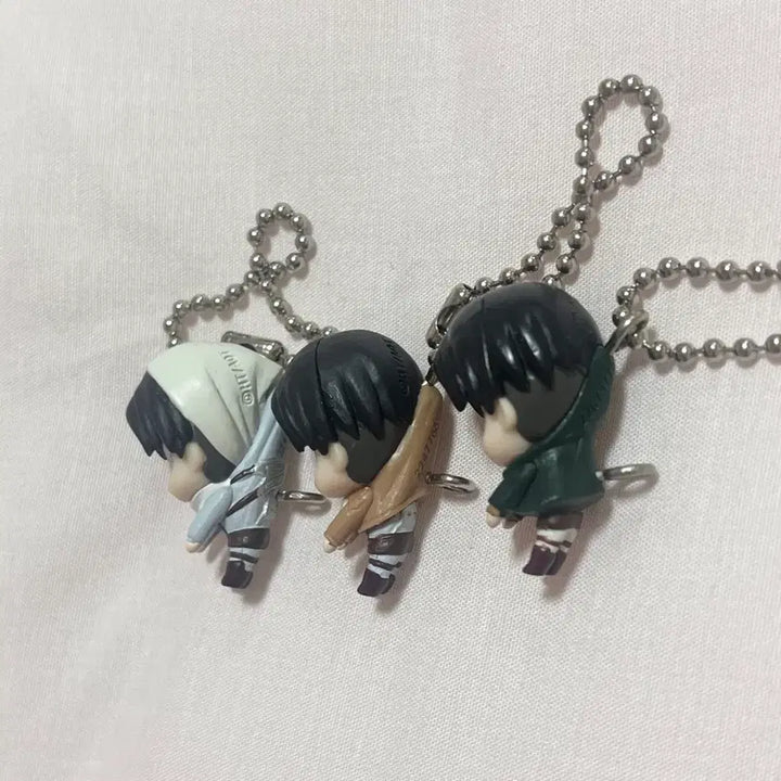 [BUNJANG] Attack on Titan Levi Cleaning Uniform Version Gacha Bundle Set / 일괄) 리바이 대롱 가챠 청소 리바이 대롱가챠 진격거 진격의 거임