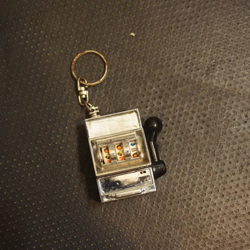 [BUNJANG] Vintage Slot Machine Lighter / 9101근대사 빈티지슬롯머신라이타 라이터 빈티지소품 엔틱인테리어소품 클래식고전완구고전장난감 빈티지장난감 레트로소품UU