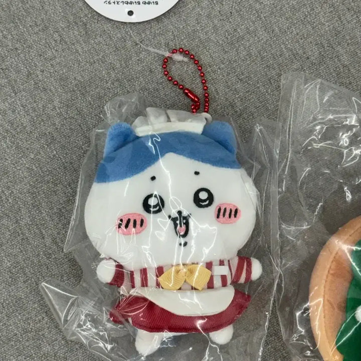 [BUNJANG] Chiikawa Hachiware Mascot / 치이카와 레스토랑 하치와레 마스코트 마코
