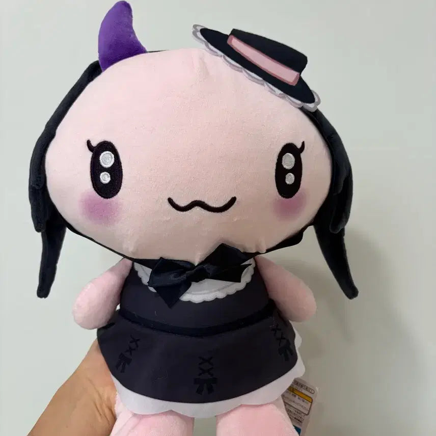 [BUNJANG] Cinnamoroll Lolomaic Cherry Doll / 시나모롤 롤로매닉 체리 인형