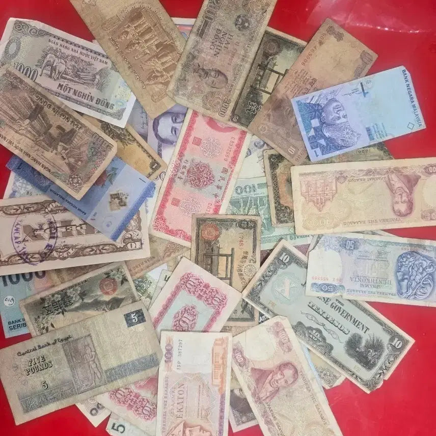 [BUNJANG] Mixed Vintage Banknotes Collection (40 pcs) / 다양한 옛날 지폐 세트40장