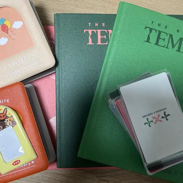 [BUNJANG] TXT Bundle Set - Photocards, Lightstick, Lightstick Keychain, Ring, Deco Kit, Season&