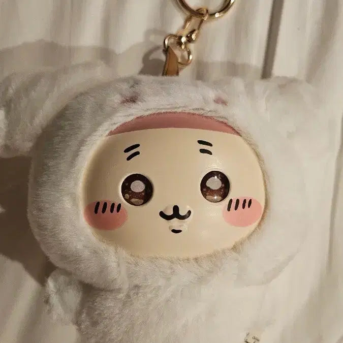 [BUNJANG] Chiikawa x Sanrio Collaboration Doll Keychain - Crab Version (Cinnamoroll) / 치이카와x산리오 콜라보 인형키링-카니버전(시나모롤) 팝니다