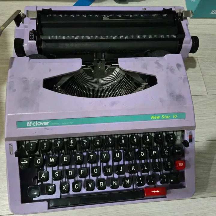 [BUNJANG] Clover Newstar 10 Manual Typewriter Purple / 클로버 뉴스타 10 수동 타이프라이터 보라색