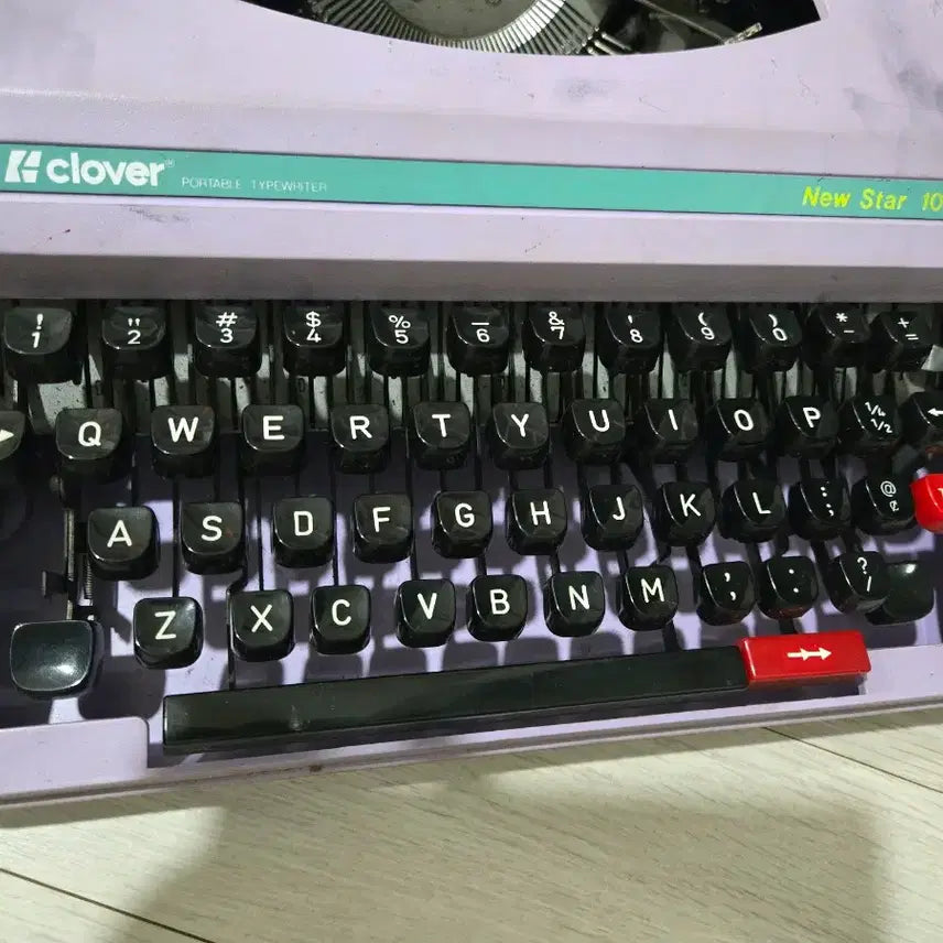 [BUNJANG] Clover Newstar 10 Manual Typewriter Purple / 클로버 뉴스타 10 수동 타이프라이터 보라색