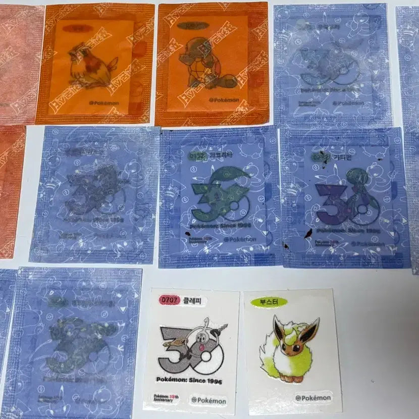 [BUNJANG] Pokemon 30th Anniversary Sealed Sticker Collection / [미개봉 띠부씰] 포켓몬 띠부씰 30주년