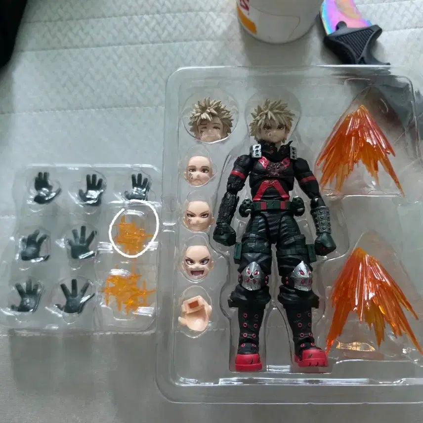 [BUNJANG] My Hero Academia Katsuki Bakugo Figure / 나의 히어로 아카데미아 바쿠고 피규어