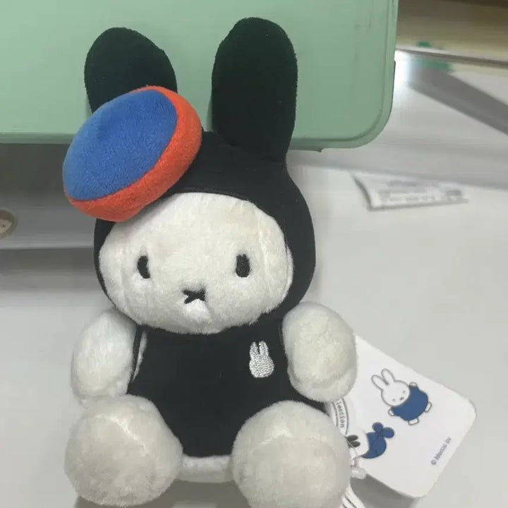 [BUNJANG] Jeju Miffy Keyring / 제주 미피 인형