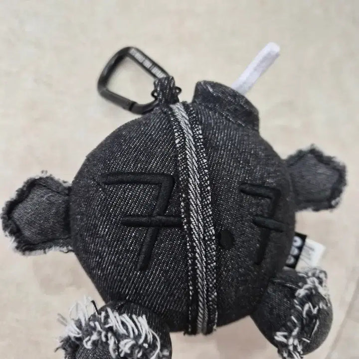 [BUNJANG] BTS ARIRANG Army Bomb Plush Keyring / 방탄소년단 아리랑 아미밤 플러시 키링 ARIRANG Army bomb Plush Keyling
