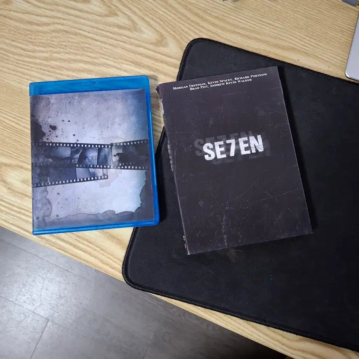 [BUNJANG] Seven (SE7EN) Blu-ray/DVD Set / 영화 세븐 블루레이