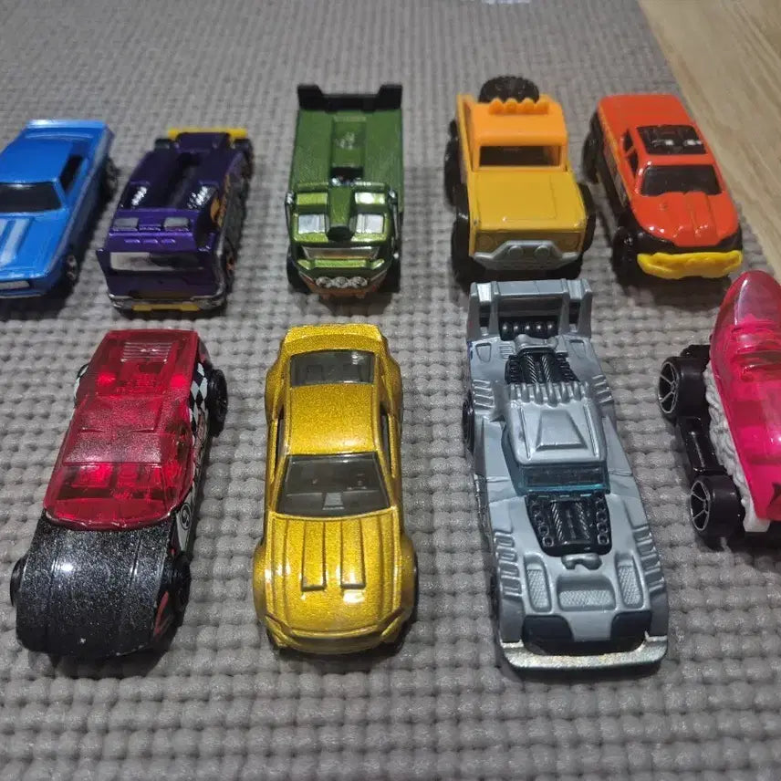 [BUNJANG] Hot Wheels Die-cast Car 9-Piece Set / 핫휠 미니카 9종 세트