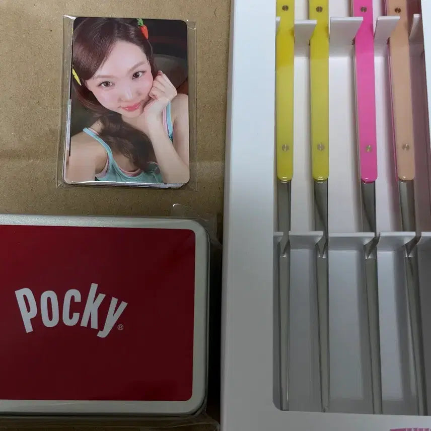 [BUNJANG] TWICE Chopsticks Photocard Set / 트와이스 젓가락 포카 세트