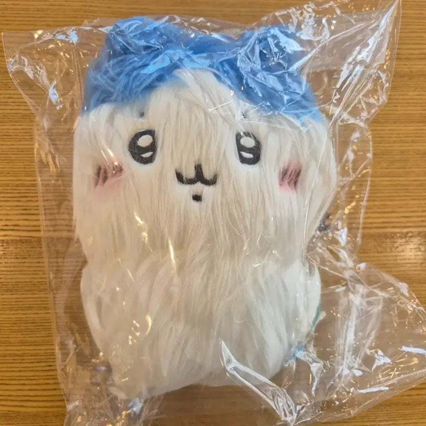 [BUNJANG] Chiikawa Fluffy Plush S Hachiware / 치이카와 털찐 인형 S 하치와레