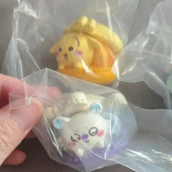 [BUNJANG] Chiikawa Macaron Figure Set (4 Types) / (미개봉 새상품) 치이카와 먼작귀 마카롱 피규어 4종