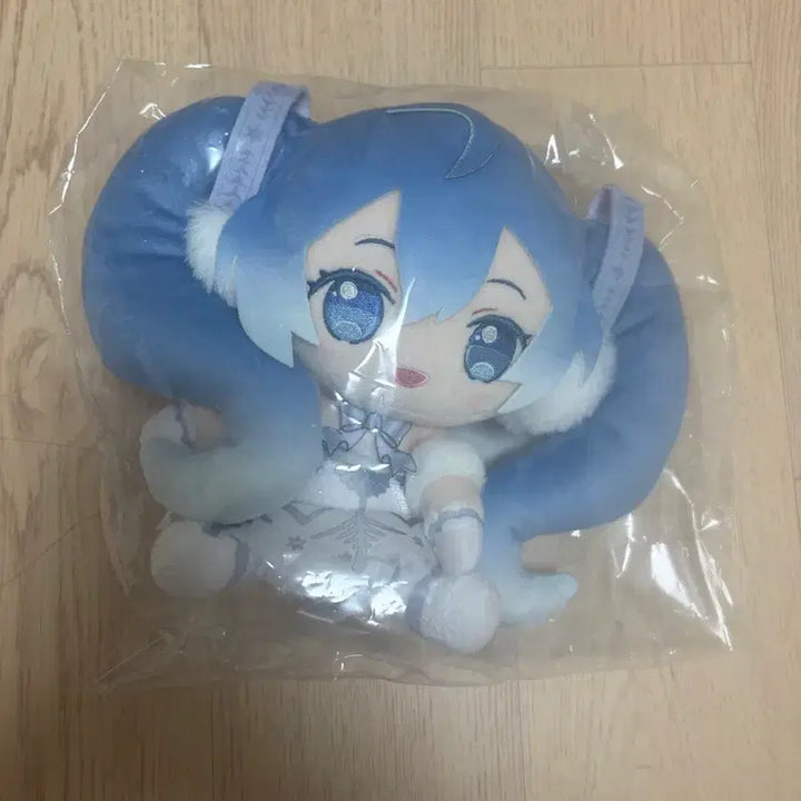 [BUNJANG] Hatsune Miku Symphony Sapporo Version Plush / 하츠네 미쿠 심포니 삿포로 버전 인형