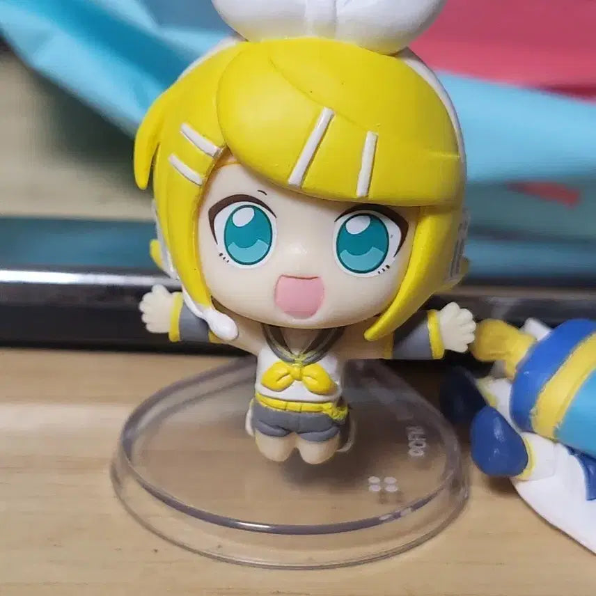 [BUNJANG] Kagamine Rin Gacha Figure / 카가미네린 가챠