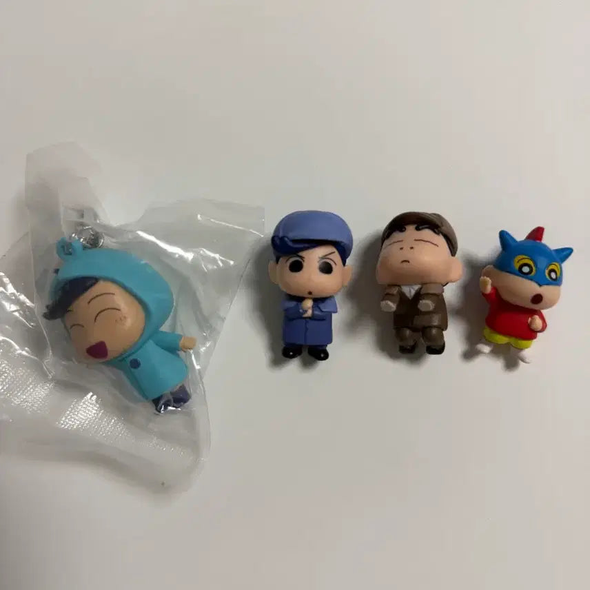 [BUNJANG] Crayon Shin-chan Figure 4-Piece Set / 짱구는 못말려 피규어 4종 세트
