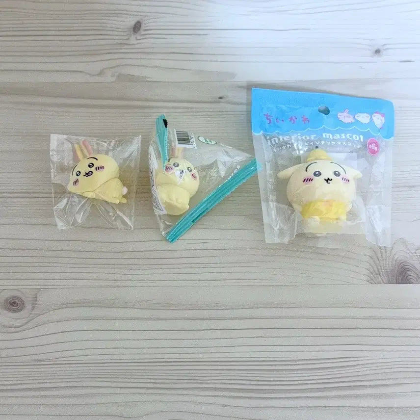 [BUNJANG] Chiikawa Usagi Figure Bundle Set / 3개 일괄) 먼작귀 치이카와 우사기 삼각 피규어 + 우사기 미니 인테리어 피규어 + 우사기 요정 피규어 소프비 소프트비 피규어 마스코트