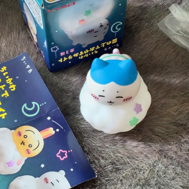 [BUNJANG] Chiikawa Cloud Mood Lamp Hachiwari / 치이카와 구름 무드등 하치와레