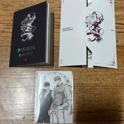 [BUNJANG] Yuji Exclusive Wedding Invitation & Passport Photocard Set / 패션 팝업 유우지 입장특전 청첩장 여권 포카