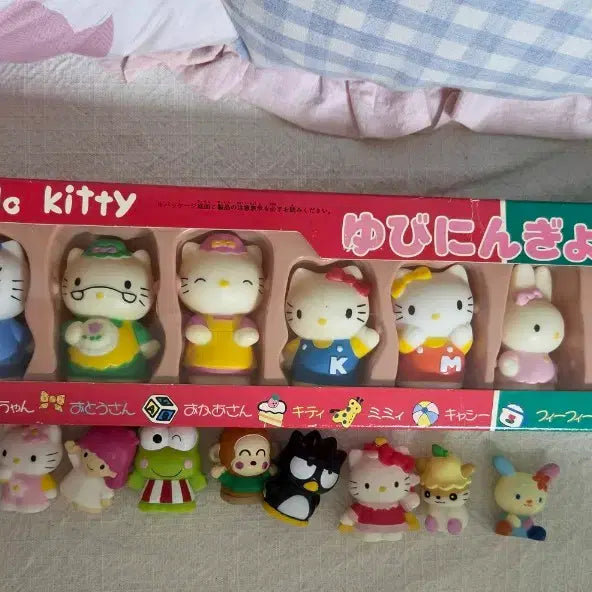 [BUNJANG] Hello Kitty &amp; Sanrio Sofubi Bundle Set / 헬로키티 및 산리오 소프비 일괄 판매