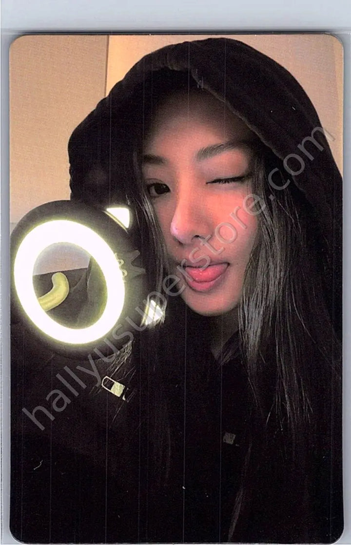 MEOVV - Gawon - Official Lightstick