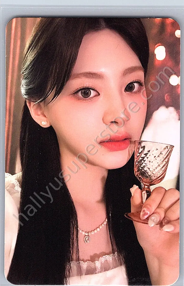 STAYC - Seeun - Swith 3rd Membership Kit - Swith Pictures