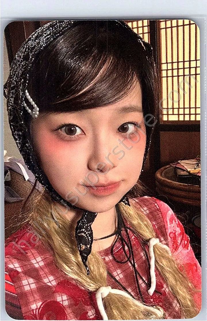 Chuu - Chuu - Only cry in the rain album photocard tiny blue version