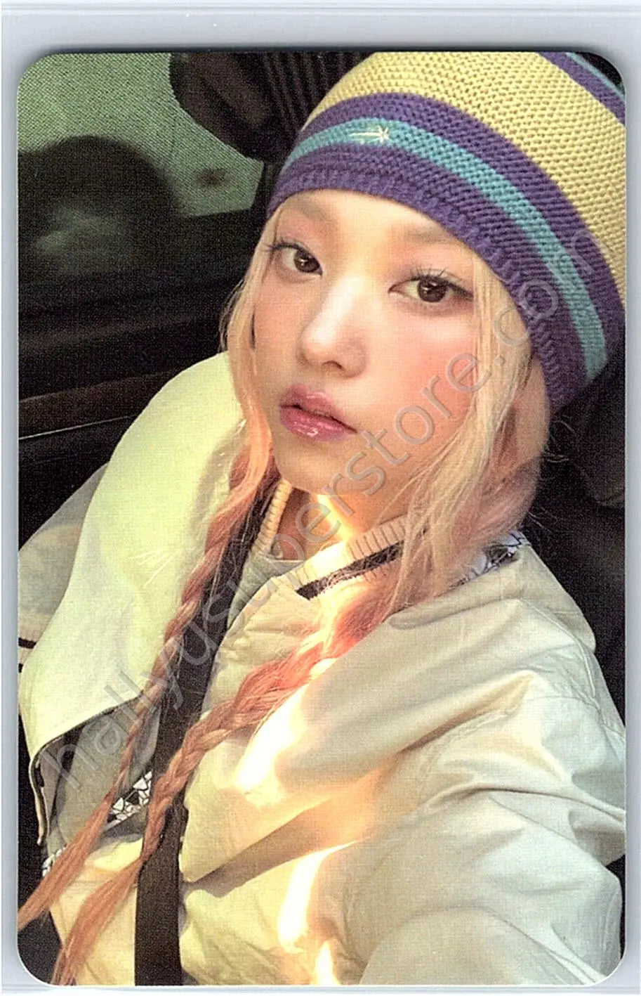 NewJeans - Haerin - Supernatural album photocard cross bag version haerin version