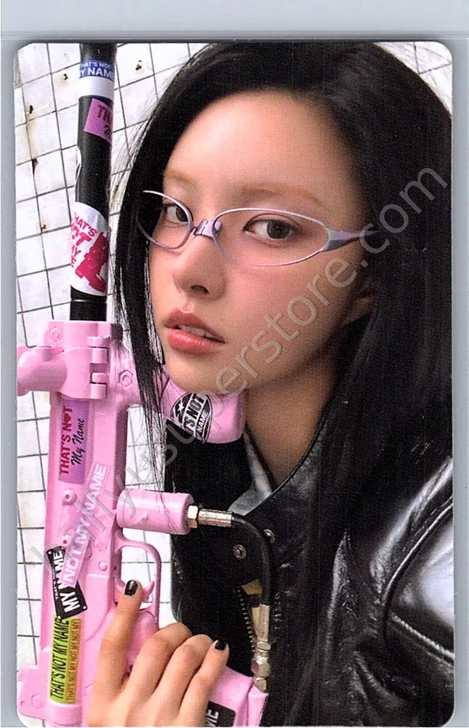 ILLIT - Yunah - NOT CUTE ANYMORE album photocard ashley williams pouch version B version photocard set