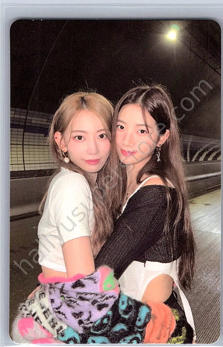LE SSERAFIM - Unit - Kazuha &amp; Sakura - ANTIFRAGILE Album album photocard compact version