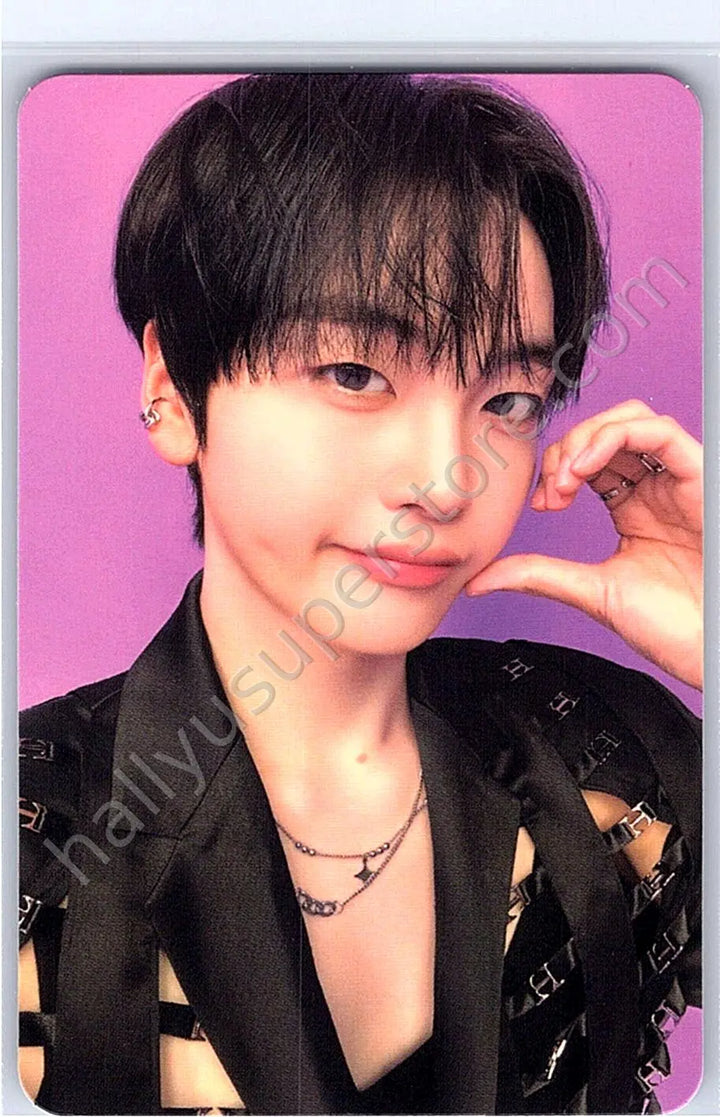 CRAVITY - Hyeongjun - Dare to Crave - 2025 CRAVITY Concert day 2 luvity zone