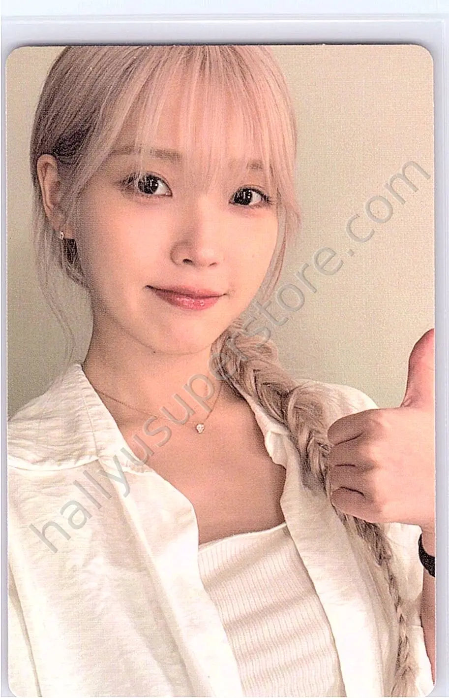 IU - IU - IU - IU - The Winning Album pre-order benefit I win Ver. random pc