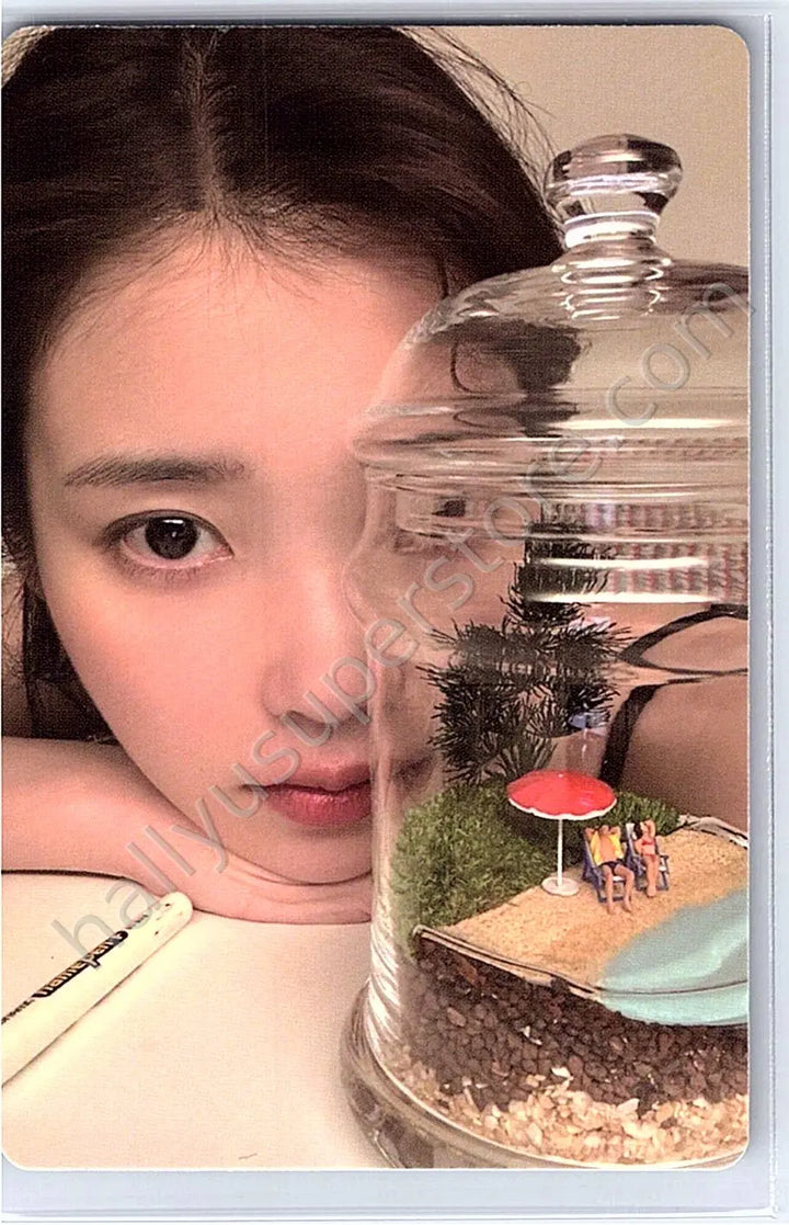 IU - IU - IU - IU - 2024 IU HEREH WORLD TOUR CONCERT ENCORE PHOTO CARD