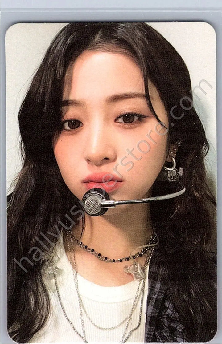 LE SSERAFIM - Huh Yunjin - UNFORGIVEN kpopmerch lucky draw (LD)