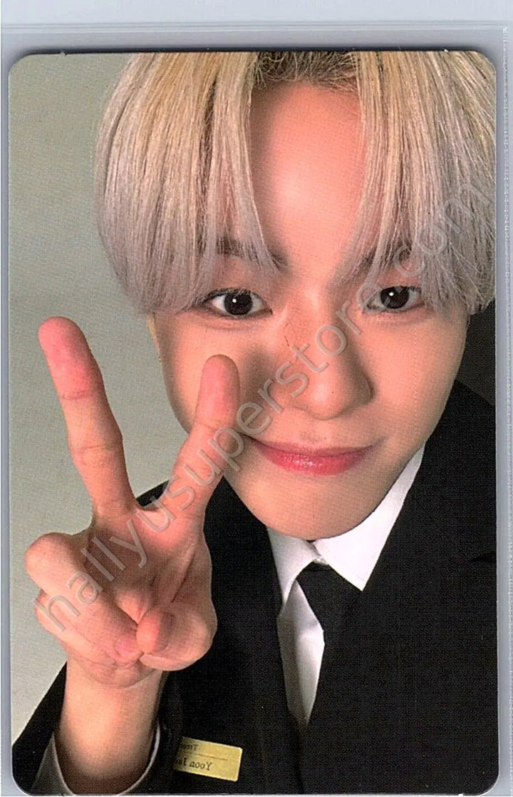 TREASURE - Yoon Jaehyuk - 2024 Welcoming Collection B version photocard set selfie