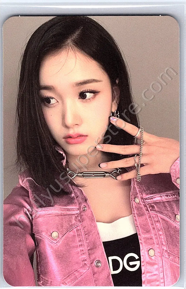 STAYC - J - YOUNG-LUV.COM