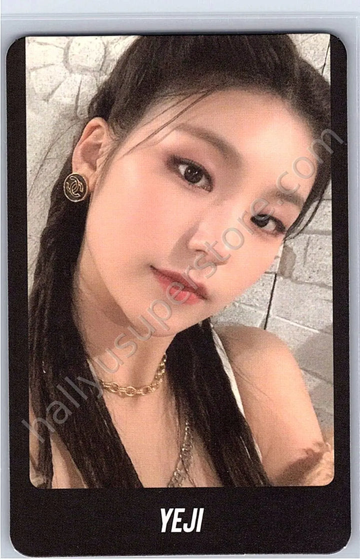 ITZY - Yeji - IT’z ME album photocard