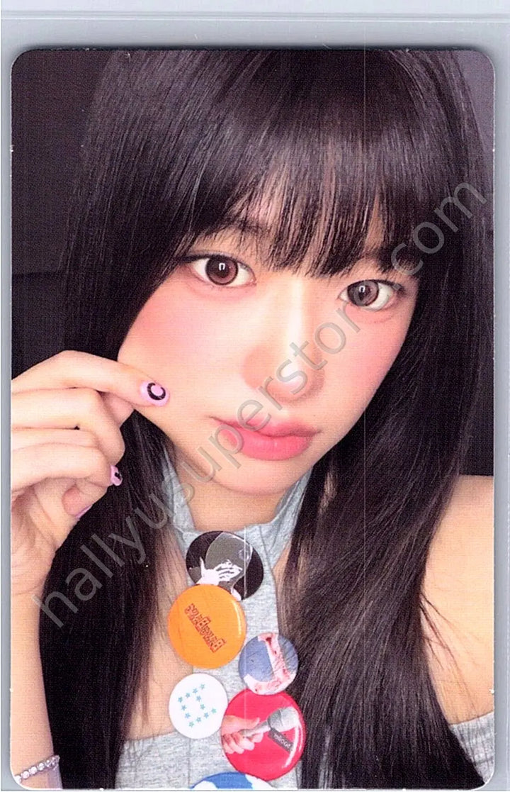 IVE - Yujin - REVIVE+ album photocard spoilers version