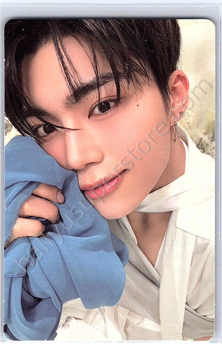 ZEROBASEONE - Gunwook - Blue Paradise album photocard hide version