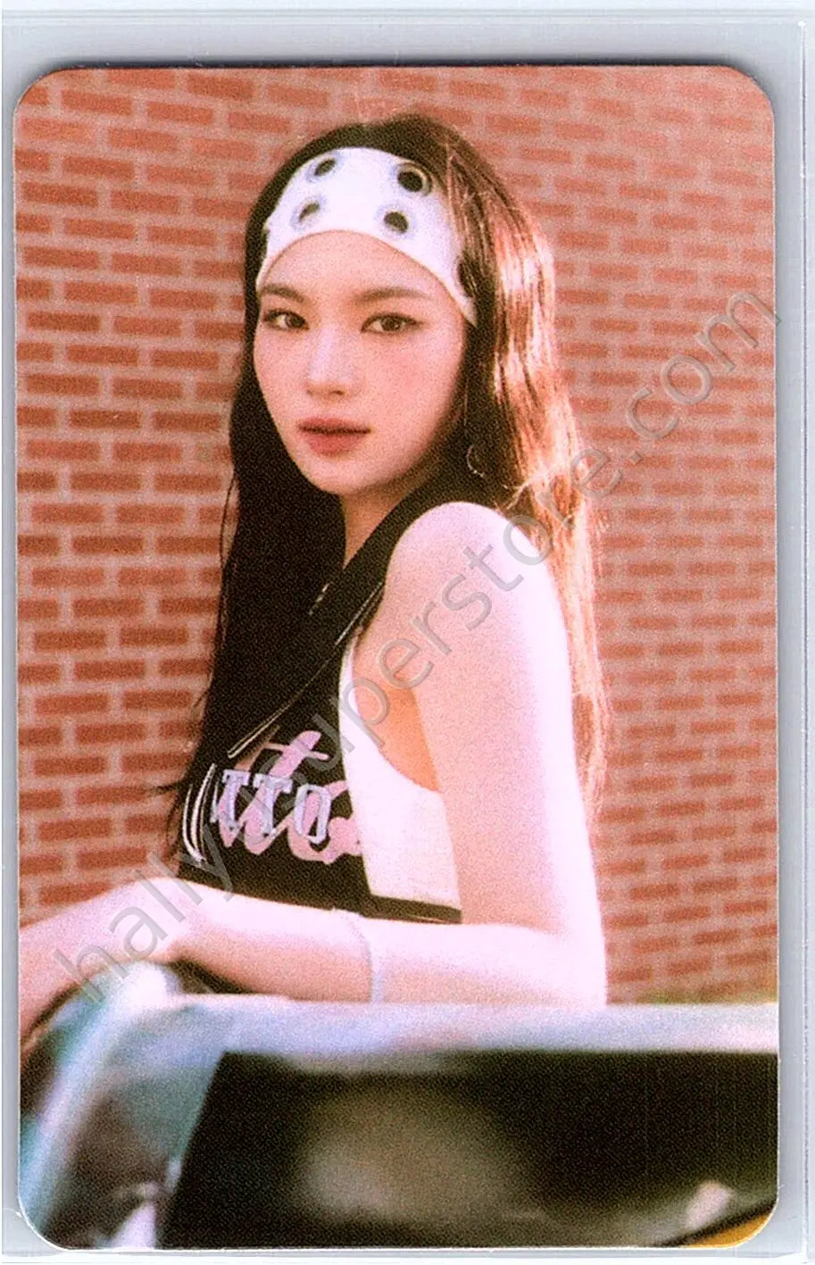 STAYC - Isa - Metamorphic album photocard photocard set platform version