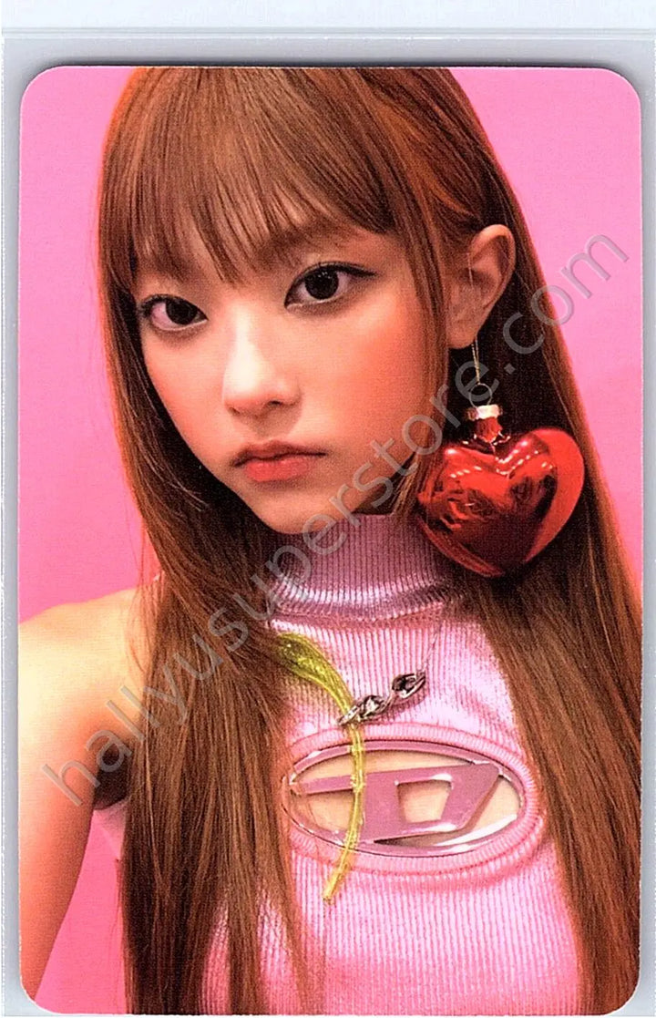 NewJeans - Haerin - NewJeans “OMG” album photocard C version version 1 weverse album version