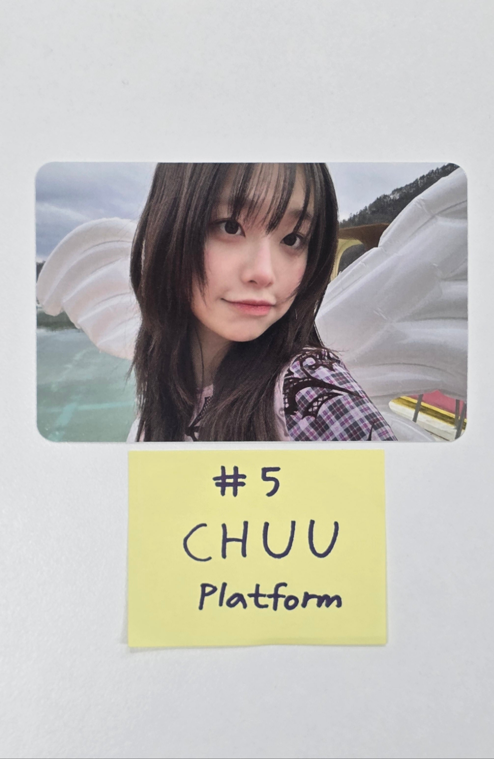 CHUU "Only cry in the rain" - Official Photocard [Platform Ver.] [25.4.23]