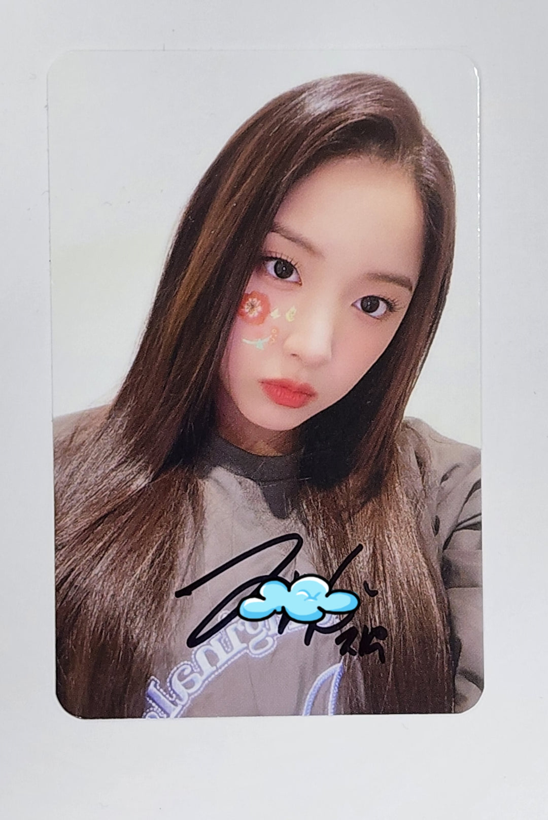 JIWOO (Of NMIXX) "expergo" - Hand Autographed(Signed) Polaroid &amp; Photocard - HALLYUSUPERSTORE