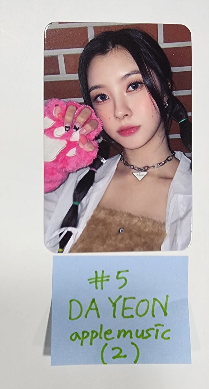 Kep1er "LOVESTRUCK! " - Apple Music Fansign Event Photocard - HALLYUSUPERSTORE