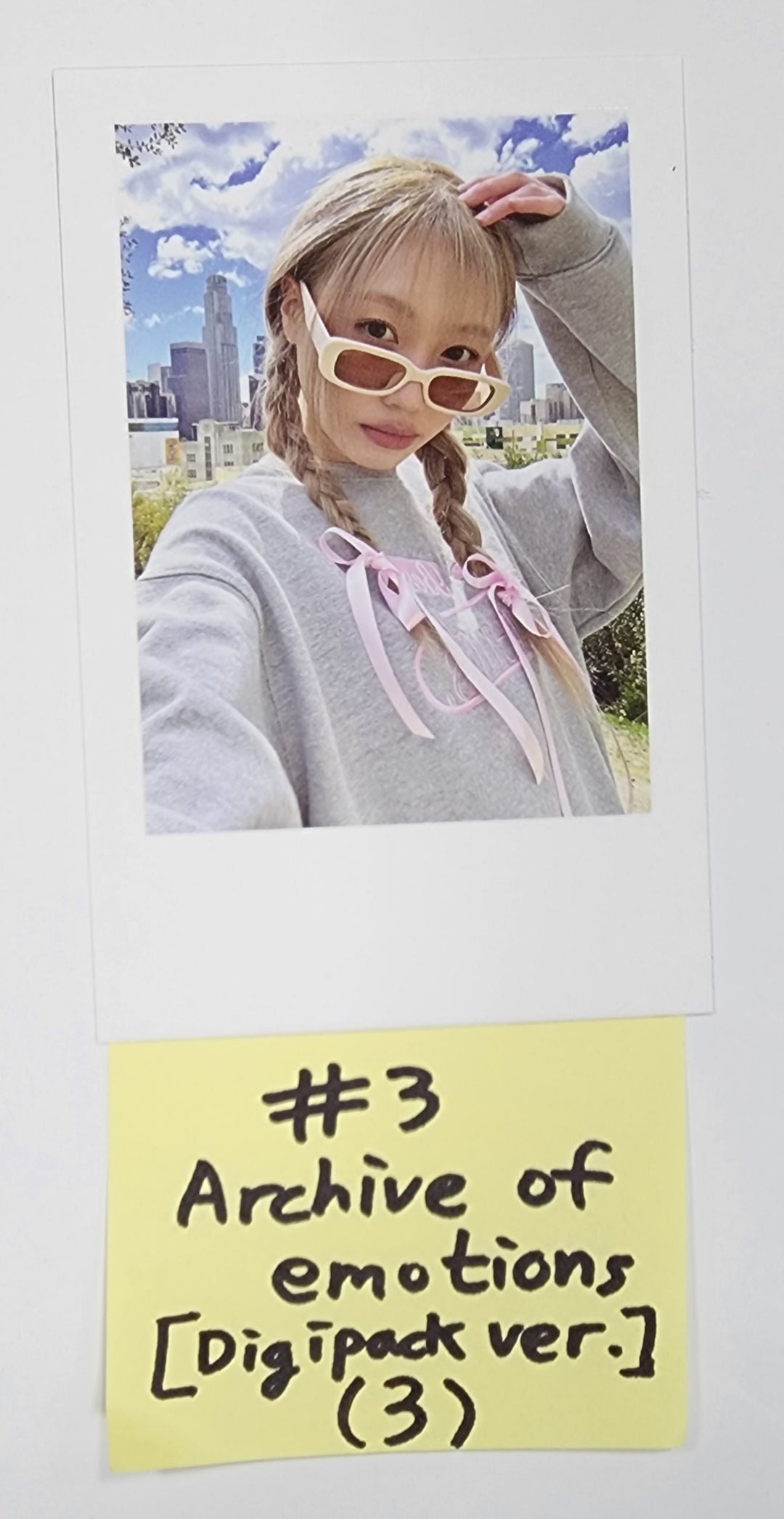 Ryu Sujeong "Archive of emotions" - Official Photocard [Updated 5/4] - HALLYUSUPERSTORE