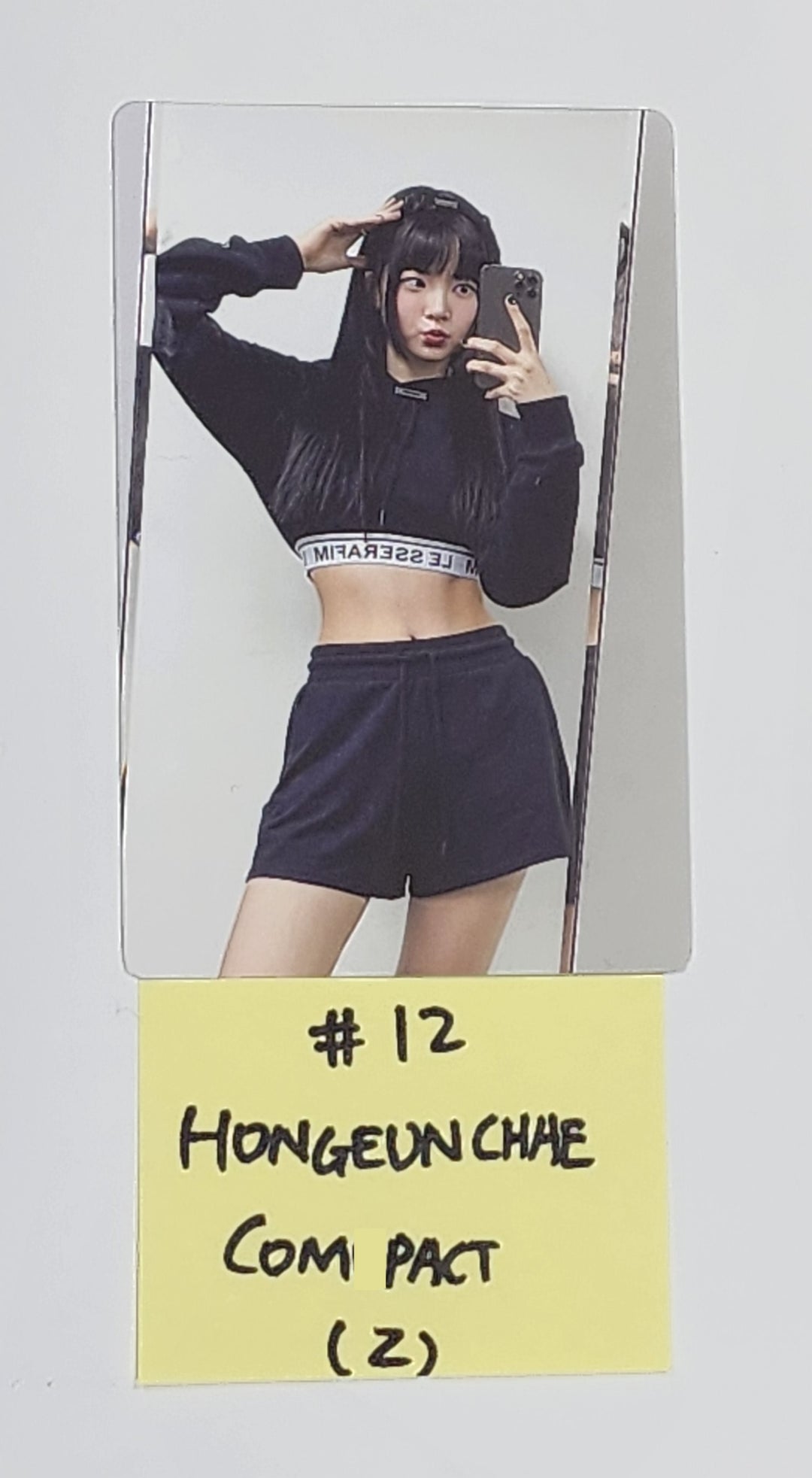 LE SSERAFIM "UNFORGIVEN" - Official Photocard [Compact Ver.] - HALLYUSUPERSTORE