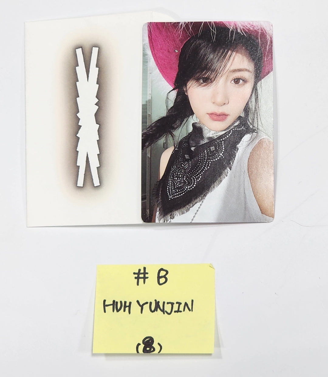 LE SSERAFIM "UNFORGIVEN" - Official Photocard - HALLYUSUPERSTORE